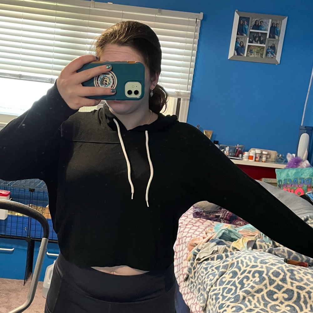 Black crop top